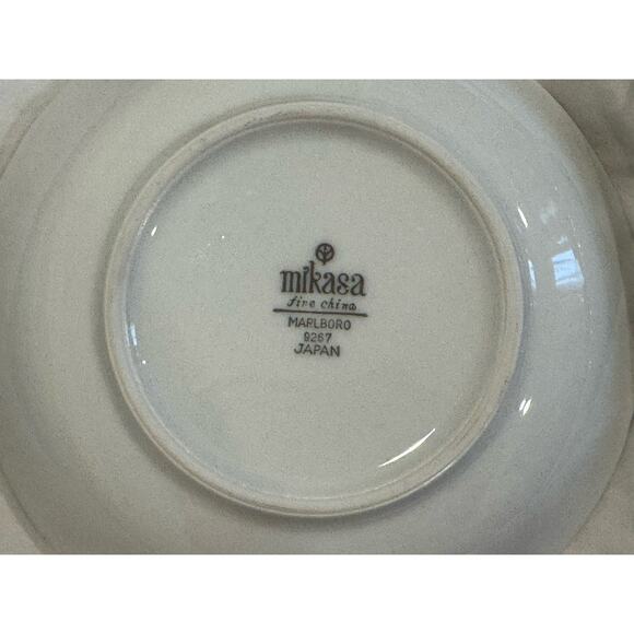 8 Mikasa Fine China Japan 'Marlboro' 9267 7.75" Coupe Soup Bowls Platinum Trim - Picture 4 of 5